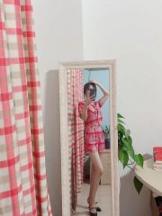 一线天性感妹妹